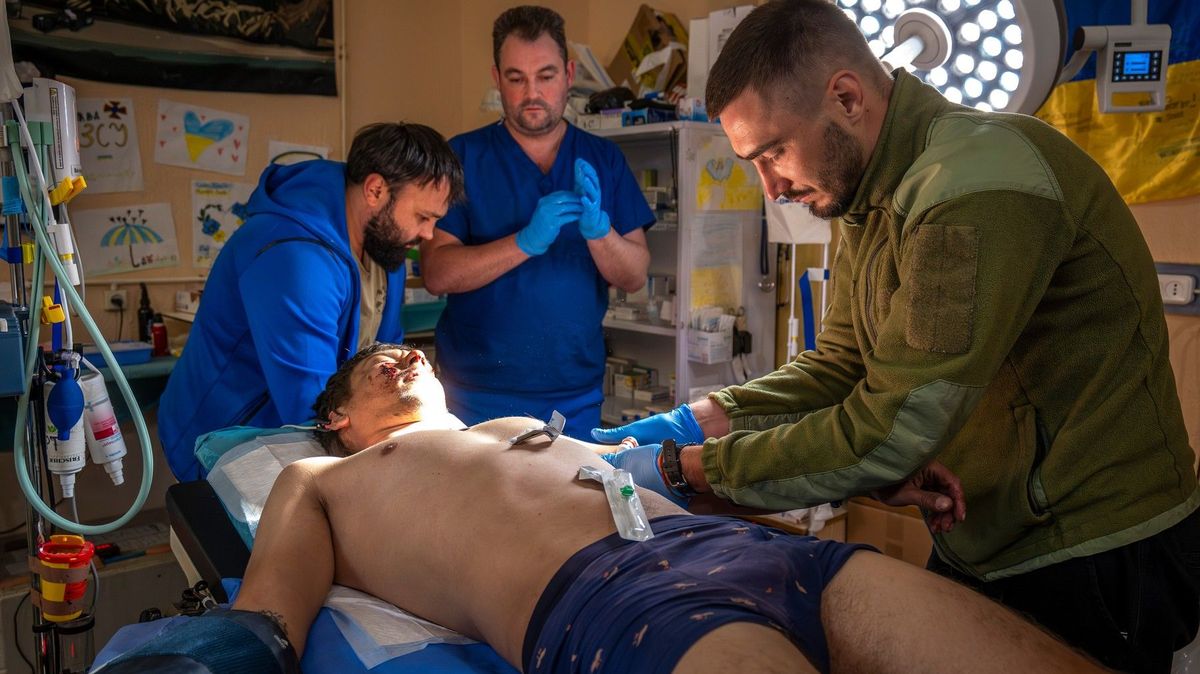 Nemoc 1. světové války se vrátila a udeřila na Ukrajině. Plynatá sněť zabíjí zraněné